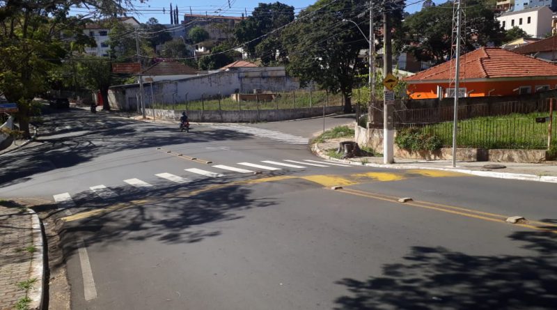 Fiação sobre avenida tira a vida de motociclista