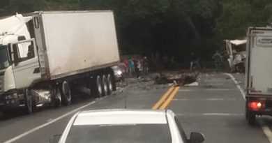Motorista morre após colisão