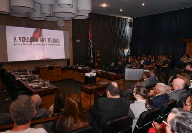 TRE-SP lança documentário para combater desinformação sobre urnas eletrônicas
