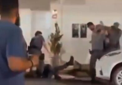 Desacato: Homem é detido após discutir com ex-esposa e reagir a intervenção policial Desacato: Homem é detido após discutir com ex-esposa e reagir a intervenção policial