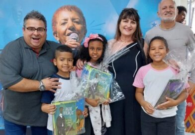 Alunos da EE Prof. Nair de Almeida se destacam no Festival Afrominuto Alunos da EE Prof. Nair de Almeida se destacam no Festival Afrominuto