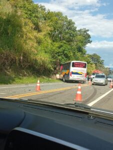 Colisão Itapira Lindoia