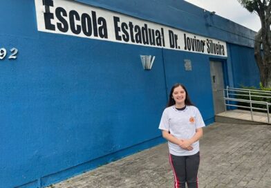 Abril Azul:  Aluna da EE Dr. Jovino Silveira embarca para o Canadá nesta terça-feira (7)