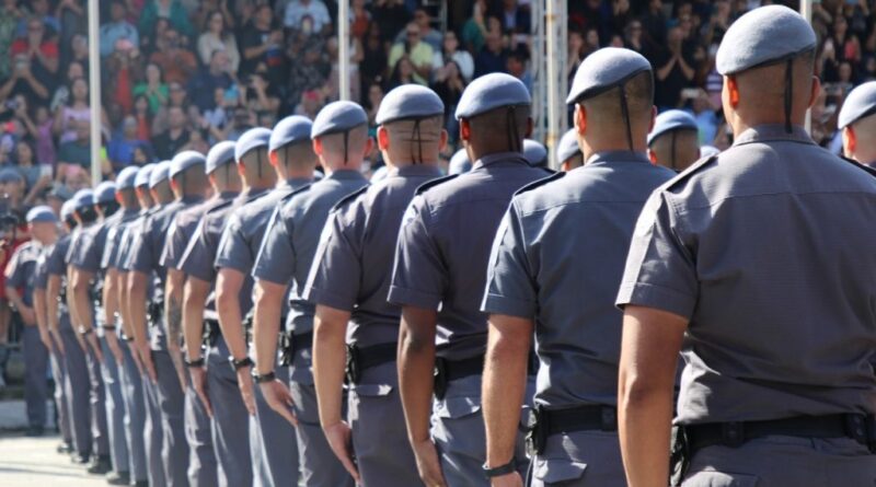 Polícia Militar de São Paulo anuncia concurso com 2.000 vagas para soldados Polícia Militar de São Paulo anuncia concurso com 2.000 vagas para soldados