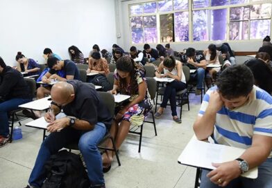 Encceja é no próximo domingo; saiba como consultar locais de provas Encceja é no próximo domingo; saiba como consultar locais de provas