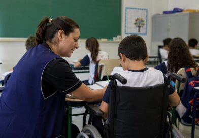 Monte Sião faz processo seletivo para cadastro de reserva de Profissional de Apoio Escolar Monte Sião faz processo seletivo para cadastro de reserva de Profissional de Apoio Escolar