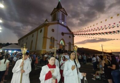 Festa da Padroeira de Lindoia começa nesta sexta-feira com programação religiosa e shows Festa da Padroeira de Lindoia começa nesta sexta-feira com programação religiosa e shows