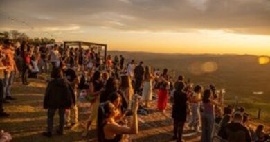 Pedra Bela Vista comemora 25 anos com shows e atrações em Socorro Pedra Bela Vista comemora 25 anos com shows e atrações em Socorro