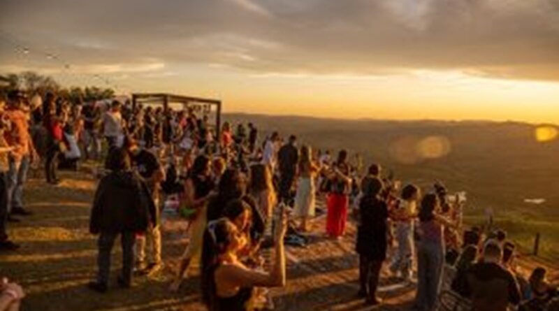 Pedra Bela Vista comemora 25 anos com shows e atrações em Socorro Pedra Bela Vista comemora 25 anos com shows e atrações em Socorro